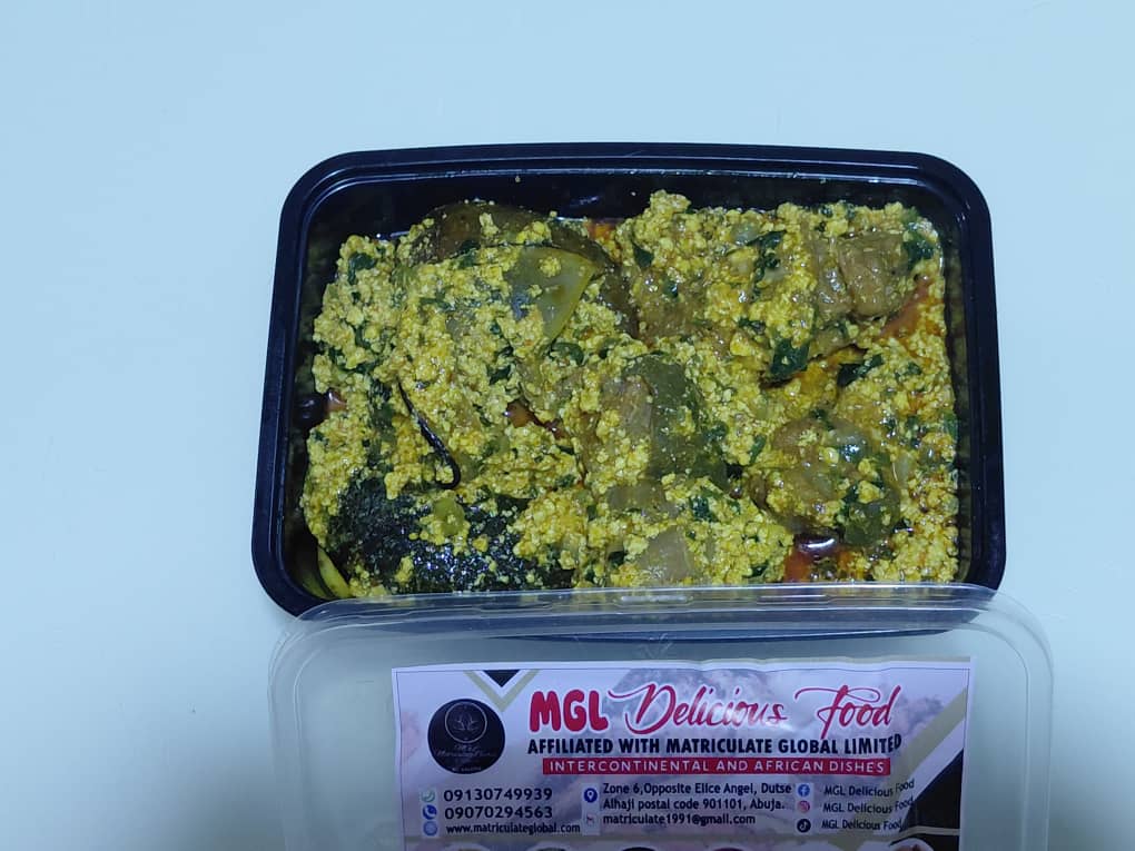 Vegetable soup & snail